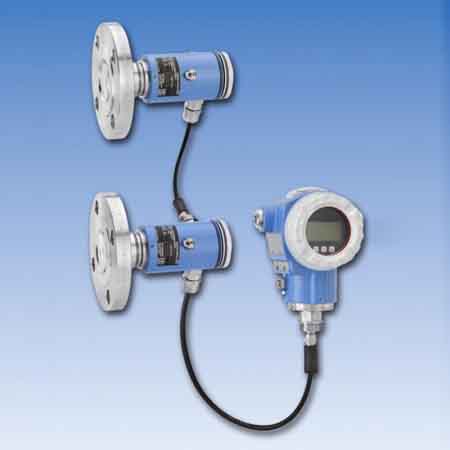 Differential pressure level transducers
